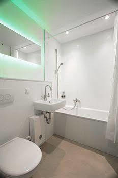 Отель Bedpark Stellingen 2*